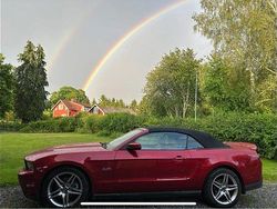 Röd Begagnad 2011 Ford Mustang GT Convertible Cab | 279 000 kr (Lite dyr)