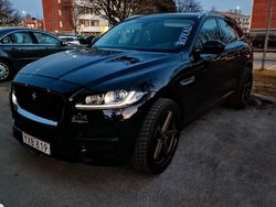 Svart Begagnad 2018 Jaguar F-Pace SUV | 188 000 kr (Bra pris)