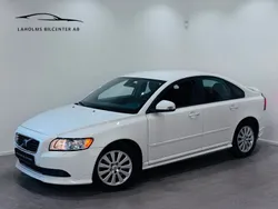 Vit Begagnad 2010 Volvo S40 Momentum Sedan | 84 900 kr (Lite dyr)