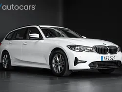 Vit Begagnad 2021 BMW 320 Sport Line Kombi | 348 750 kr (Bra pris)