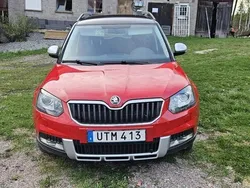 Röd Begagnad 2016 Skoda Yeti SUV | 150 000 kr (Marknadspris)