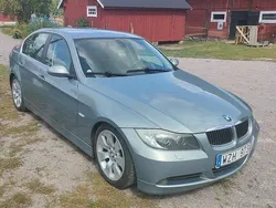 Grå Begagnad 2006 BMW 325 Sedan | 63 000 kr (Marknadspris)