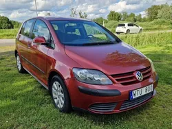 Röd Begagnad 2005 VW Golf Plus Cross Comfortline Minibuss | 25 000 kr (Bra pris)