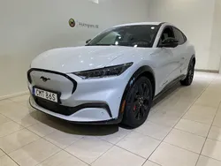Vit Begagnad 2023 Ford Mustang Mach-E SUV | 579 900 kr