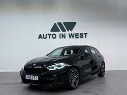 Svart Begagnad 2022 BMW 118 M Sport Halvkombi | 289 900 kr (Marknadspris)