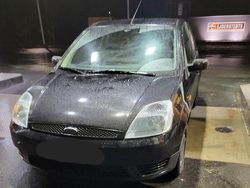 Svart Begagnad 2003 Ford Fiesta Halvkombi | 21 900 kr (Bra pris)