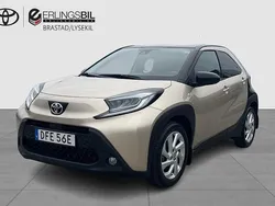 Ljusbrun Begagnad 2022 Toyota Aygo Pulse Halvkombi | 189 000 kr (Marknadspris)