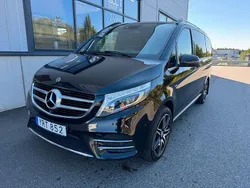 Svart Begagnad 2017 Mercedes V250 AMG Minibuss | 459 900 kr (Lite dyr)