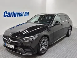 Svart (obsidiansvart metallic) Begagnad 2023 Mercedes C300e AMG Kombi | 469 000 kr (Marknadspris)