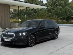 Svart Ny 2025 BMW 550e Efficient Dynamics Kombi | 1 087 300 kr (Lite dyr)