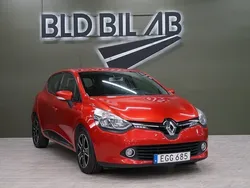 Röd Begagnad 2014 Renault Clio IV Halvkombi | 64 900 kr (Marknadspris)