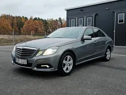 Silver Begagnad 2010 Mercedes E200 Avantgarde Sedan | 129 900 kr (Lite dyr)