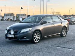 Grå Begagnad 2008 Toyota Corolla Sedan | 34 800 kr (Lite dyr)