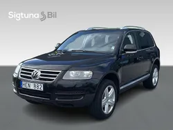 Svart Begagnad 2006 VW Touareg SUV | 149 900 kr (Marknadspris)