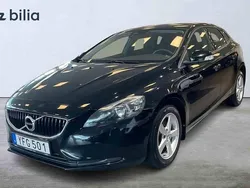 Svart Begagnad 2017 Volvo V40 Kombi | 149 900 kr (Lite dyr)