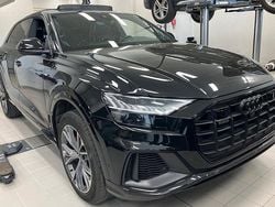 Svart (myth black metallic) Begagnad 2021 Audi Q8 S-Line SUV | 698 000 kr (Bra pris)