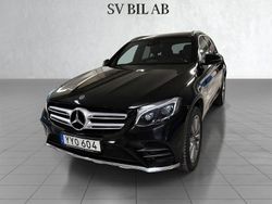 Svart Begagnad 2018 Mercedes GLC350 SUV | 299 900 kr