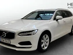 Vit (white) Begagnad 2017 Volvo V90 Momentum Kombi | 189 000 kr (Marknadspris)