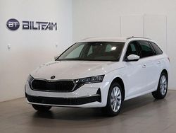 Vit (candy white) Ny 2025 Skoda Octavia Selection Kombi | 425 000 kr