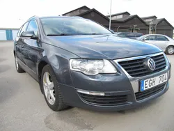 Ljusgrå (grå) Begagnad 2009 VW Passat Kombi | 37 500 kr