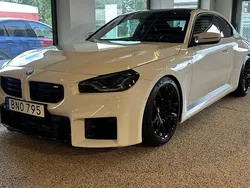 Vit Begagnad 2023 BMW M2 M Performance Sportkupé | 829 900 kr (Dyr)