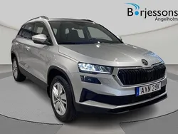 Silver Ny 2025 Skoda Karoq Selection SUV | 379 300 kr (Marknadspris)