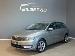 Ljusbrun (brun) Begagnad 2015 Skoda Rapid Halvkombi | 96 800 kr (Marknadspris)
