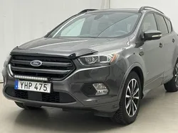 Grå Begagnad 2017 Ford Kuga ST-Line SUV | 138 000 kr (Superpris)