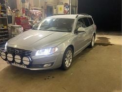Silver Begagnad 2016 Volvo V70 Momentum Kombi | 163 000 kr (Marknadspris)