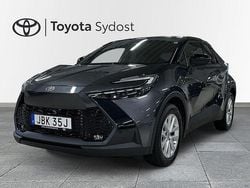 Mörkgrå Begagnad 2024 Toyota C-HR Executive SUV | 409 000 kr (Bra pris)