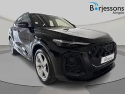 Svart Ny 2025 Audi Q5 Sportback Design SUV | 710 000 kr (Lite dyr)