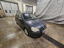 Grå Begagnad 2007 VW Polo Comfortline Halvkombi | 21 000 kr (Lite dyr)