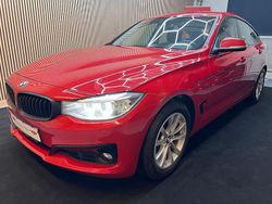 Röd Begagnad 2014 BMW 320 Gran Turismo Sport Line Halvkombi | 119 900 kr (Marknadspris)