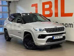 Grå Begagnad 2022 Jeep Compass SUV | 319 900 kr (Marknadspris)