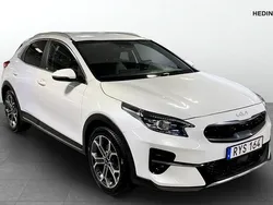 Vit (white) Begagnad 2022 Kia XCeed Advance SUV | 259 900 kr (Marknadspris)