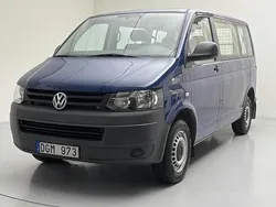 Mörkblå Begagnad 2012 VW Caravelle Minibuss | 199 000 kr