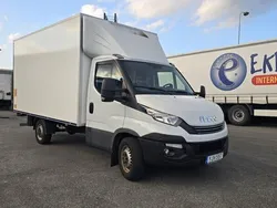Vit Begagnad 2017 Iveco Daily | 129 000 kr