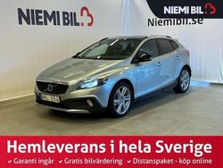 Silver Begagnad 2013 Volvo V40 CC Summum Kombi | 179 000 kr (Marknadspris)