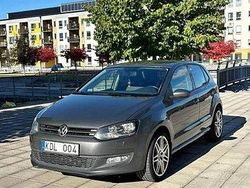 Grå Begagnad 2010 VW Polo Halvkombi | 40 000 kr (Marknadspris)