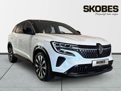 Vit Begagnad 2025 Renault Austral Techno SUV | 409 900 kr