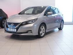 Grå/silver Begagnad 2021 Nissan Leaf N-Connecta Halvkombi | 168 800 kr (Marknadspris)