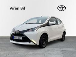 Vit Begagnad 2018 Toyota Aygo X-play Halvkombi | 95 000 kr (Marknadspris)