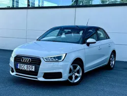 Vit Begagnad 2015 Audi A1 Sportback Sport Halvkombi | 139 900 kr (Marknadspris)