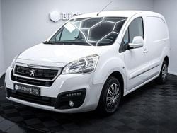 Vit Begagnad 2018 Peugeot Partner Minibuss | 89 900 kr (Marknadspris)