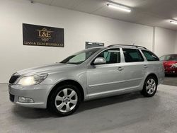 Silver Begagnad 2011 Skoda Octavia Elegance Kombi | 49 900 kr (Marknadspris)