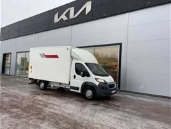 Vit Begagnad 2017 Peugeot Boxer Van | 289 000 kr