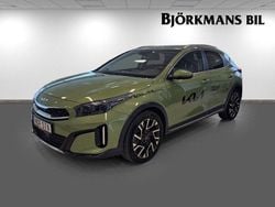 Grön (/ce6/ celadon green m) Begagnad 2023 Kia XCeed SUV | 309 000 kr (Lite dyr)