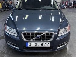 Blå Begagnad 2008 Volvo V70 Momentum Kombi | 70 000 kr (Lite dyr)