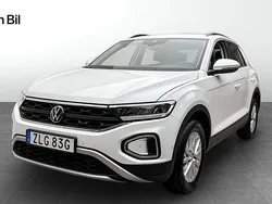 Vit (pure white) Begagnad 2022 VW T-Roc Life SUV | 214 900 kr (Marknadspris)