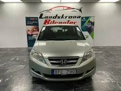 Ljusgrön (lgrön) Begagnad 2005 Honda FR-V Minibuss | 24 900 kr (Marknadspris)